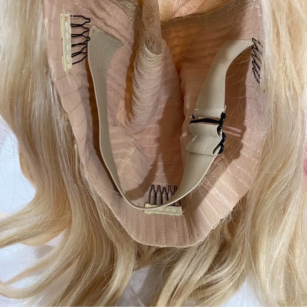 Golden Blonde Women's Hair Wig - Picture 4 of 8